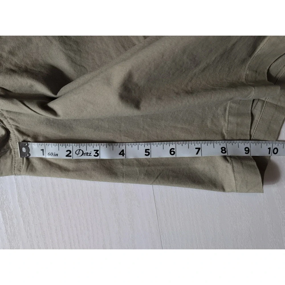 Disney World Mens Chino Shorts Size 38 Beige Flat Front Khaki Mickey Mouse New - Picture 15 of 16